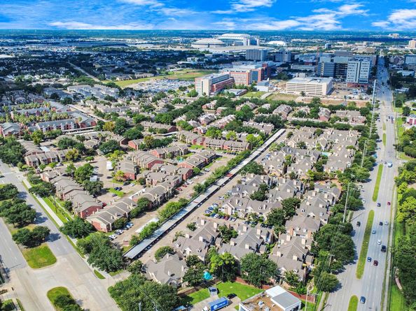 2300 Old Spanish Trail 2116, Houston TX 77054