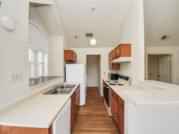 2300 Old Spanish Trail 2116, Houston TX 77054