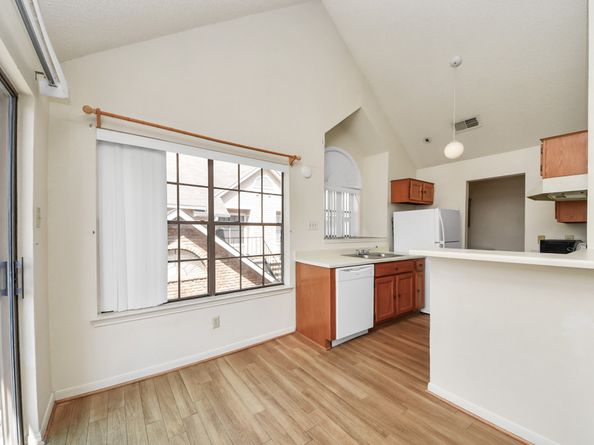 2300 Old Spanish Trail 2116, Houston TX 77054