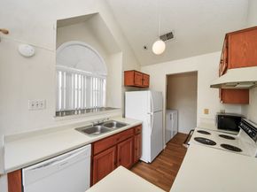 2300 Old Spanish Trail 2116, Houston TX 77054