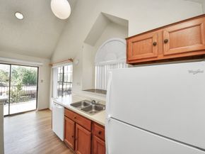 2300 Old Spanish Trail 2116, Houston TX 77054