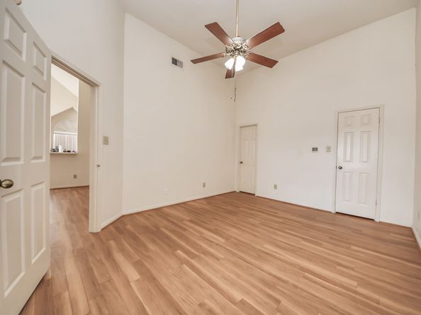 2300 Old Spanish Trail 2116, Houston TX 77054