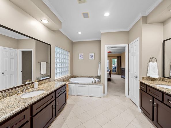 13818 Senca Park Drive, Houston TX 77077