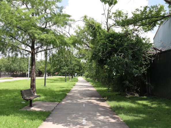 212 Greenwood Street, Houston TX 77011