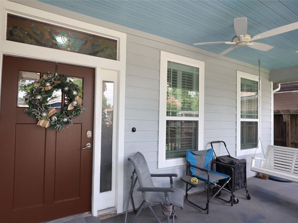 212 Greenwood Street, Houston TX 77011