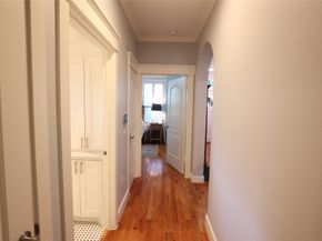 212 Greenwood Street, Houston TX 77011
