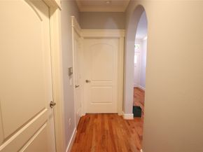 212 Greenwood Street, Houston TX 77011