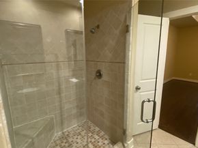 6057 Yale Street, Houston TX 77076