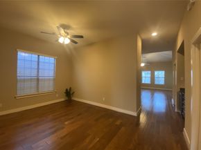 6057 Yale Street, Houston TX 77076