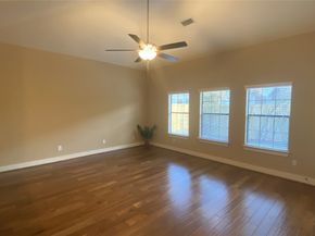 6057 Yale Street, Houston TX 77076