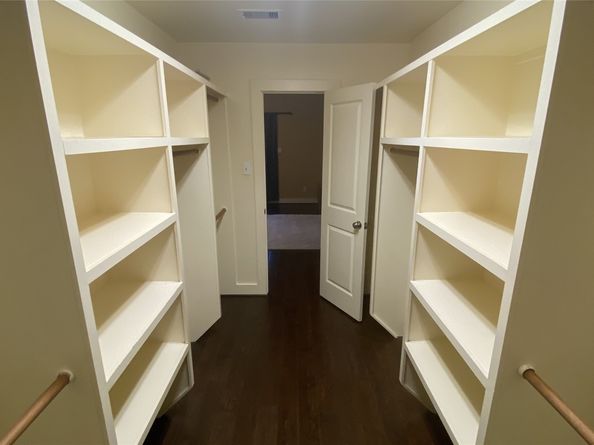 6057 Yale Street, Houston TX 77076