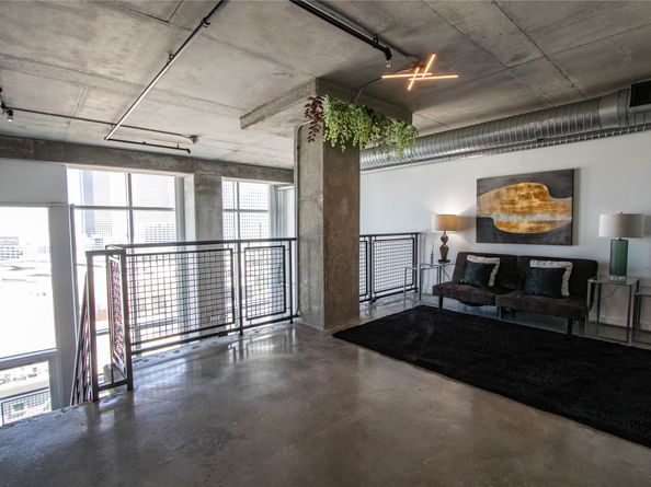 2000 Bagby Street 11416, Houston TX 77002