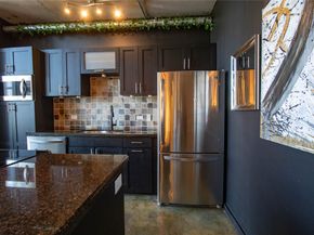 2000 Bagby Street 11416, Houston TX 77002
