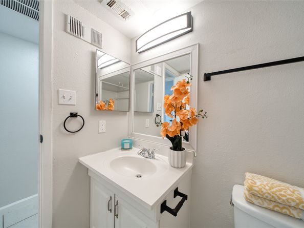 6001 Reims Road 209, Houston TX 77036