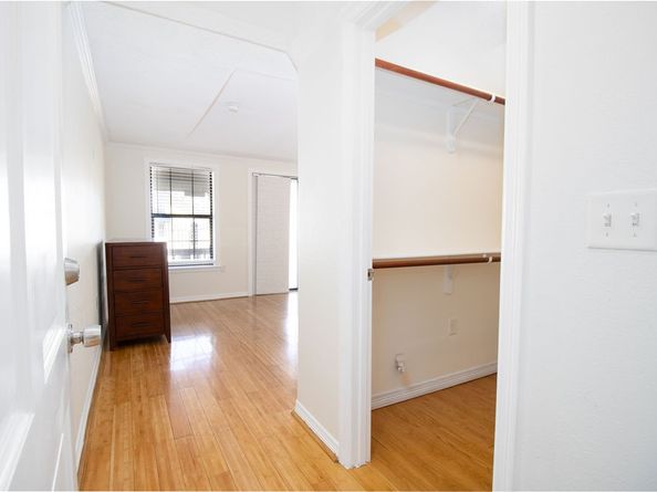 5201 Chapman Street, Houston TX 77009