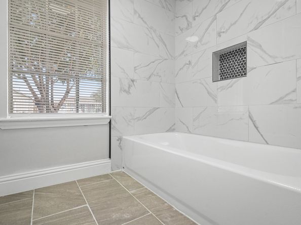 9231 Cobbleshire Drive, Houston TX 77037