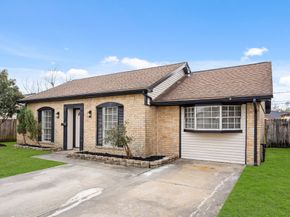 9231 Cobbleshire Drive, Houston TX 77037