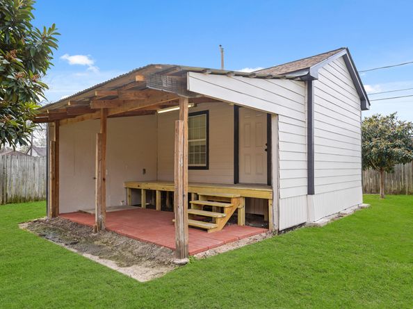 9231 Cobbleshire Drive, Houston TX 77037