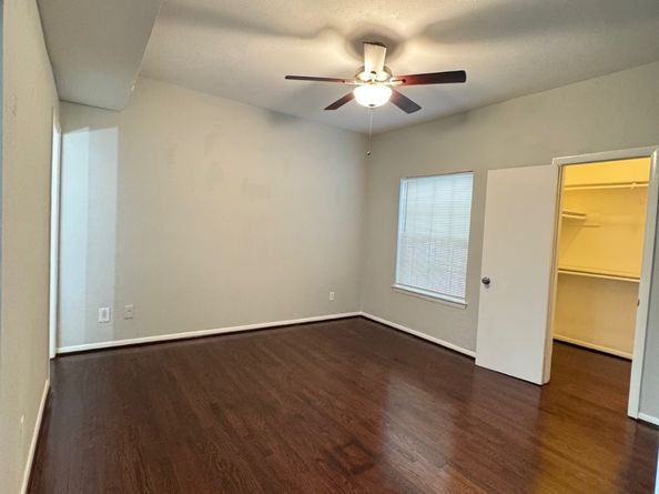 9809 Richmond Avenue J1, Houston TX 77042