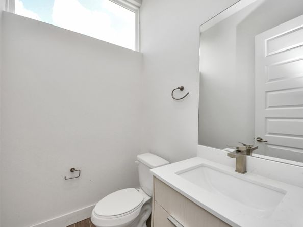 3015 Pelon Cay Drive, Houston TX 77047