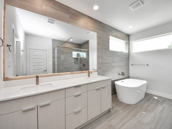 3015 Pelon Cay Drive, Houston TX 77047