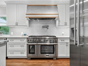 11010 Hedwig Green Street, Hunters Creek Village TX 77024
