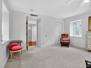 11010 Hedwig Green Street, Hunters Creek Village TX 77024