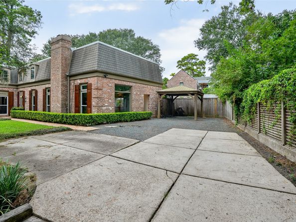 11010 Hedwig Green Street, Hunters Creek Village TX 77024