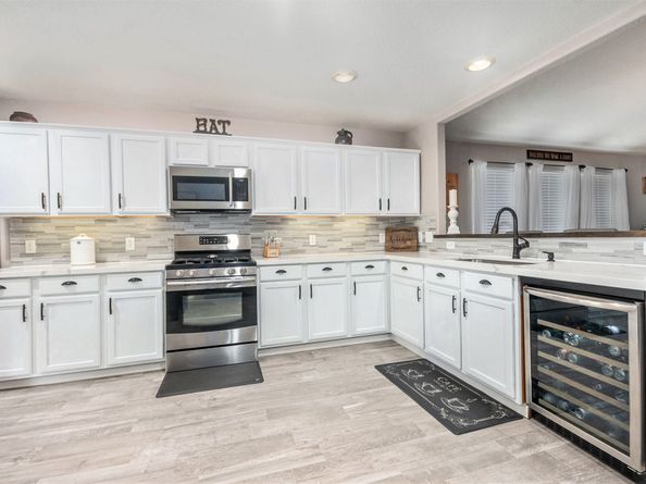 9326 Windy Spring Lane, Houston TX 77089