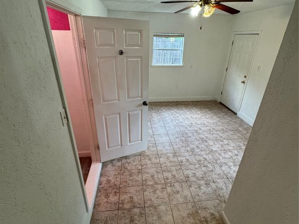 12474 Birdie Ln, Houston TX 77015