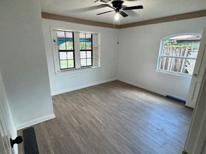 12474 Birdie Ln, Houston TX 77015