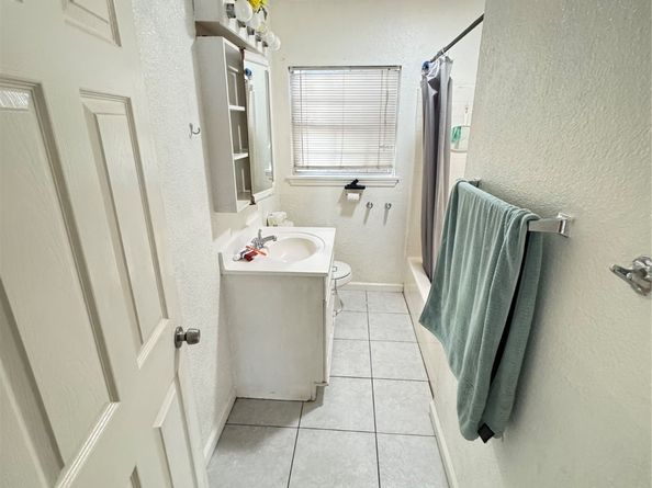 12474 Birdie Ln, Houston TX 77015