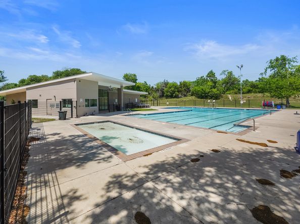 910 Enclave Parkway, Houston TX 77077