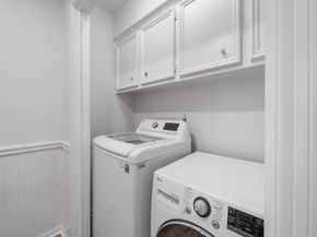 910 Enclave Parkway, Houston TX 77077