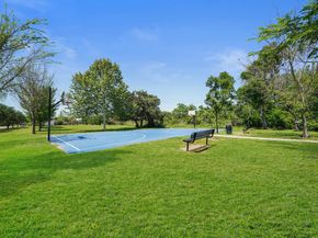 910 Enclave Parkway, Houston TX 77077