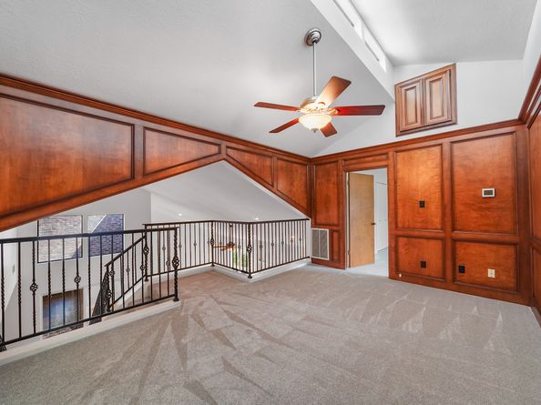 910 Enclave Parkway, Houston TX 77077