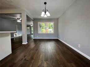 4842 Hummingbird Street, Houston TX 77035