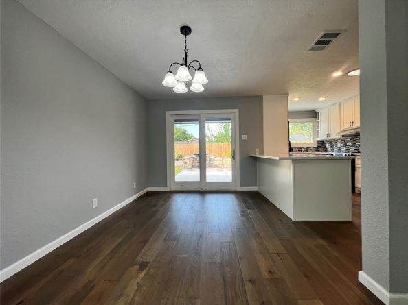 4842 Hummingbird Street, Houston TX 77035