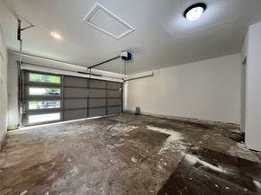 4842 Hummingbird Street, Houston TX 77035