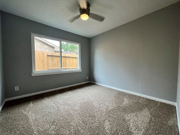 4842 Hummingbird Street, Houston TX 77035