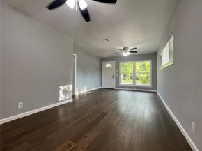 4842 Hummingbird Street, Houston TX 77035
