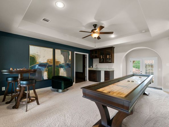 18 N Shasta Bend Circle, The Woodlands TX 77389