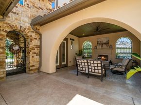 18 N Shasta Bend Circle, The Woodlands TX 77389