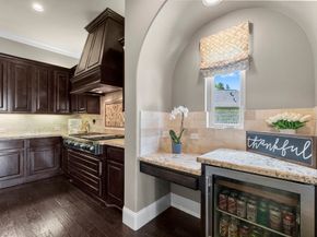 18 N Shasta Bend Circle, The Woodlands TX 77389