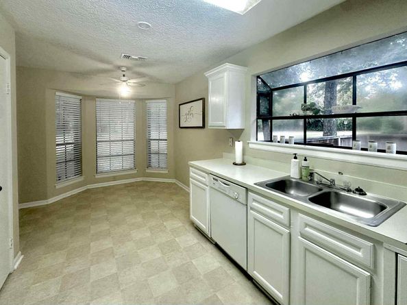 78 W High Oaks Circle, The Woodlands TX 77380