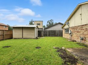 8611 Valley Ledge Drive, Houston TX 77078