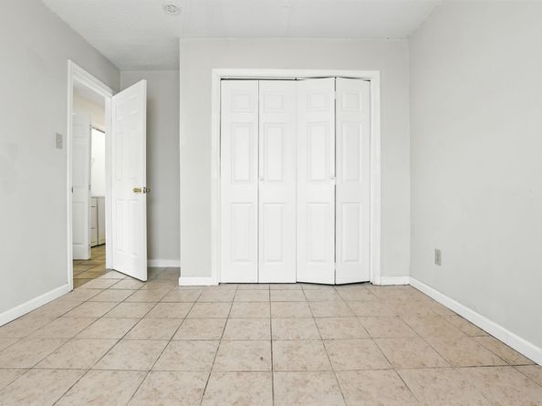 8611 Valley Ledge Drive, Houston TX 77078