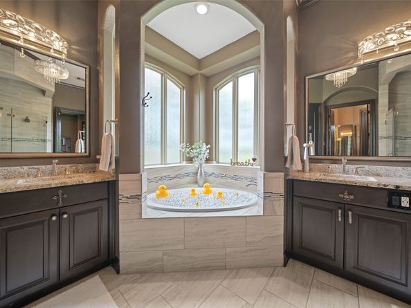 18931 Winding Atwood Lane, Tomball TX 77377