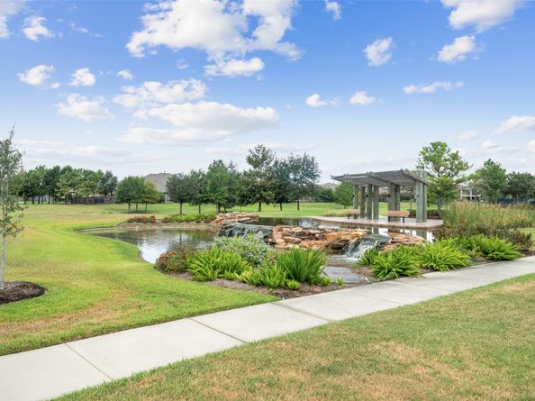 18931 Winding Atwood Lane, Tomball TX 77377