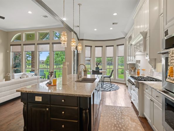 18931 Winding Atwood Lane, Tomball TX 77377